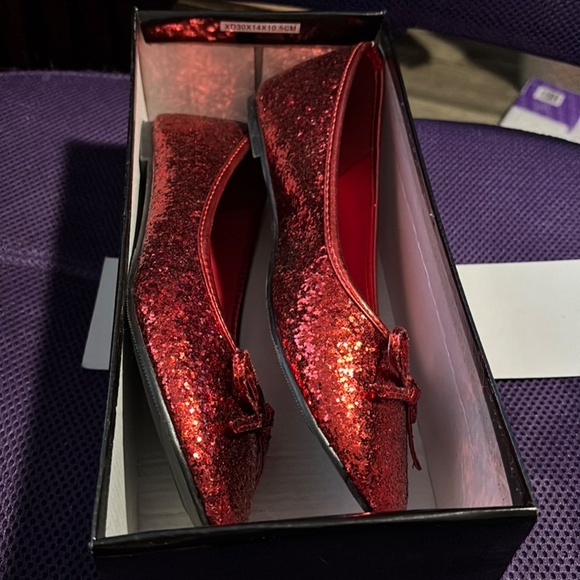 Ellie Red Glitter Flats with Bow - Picture 4 of 6